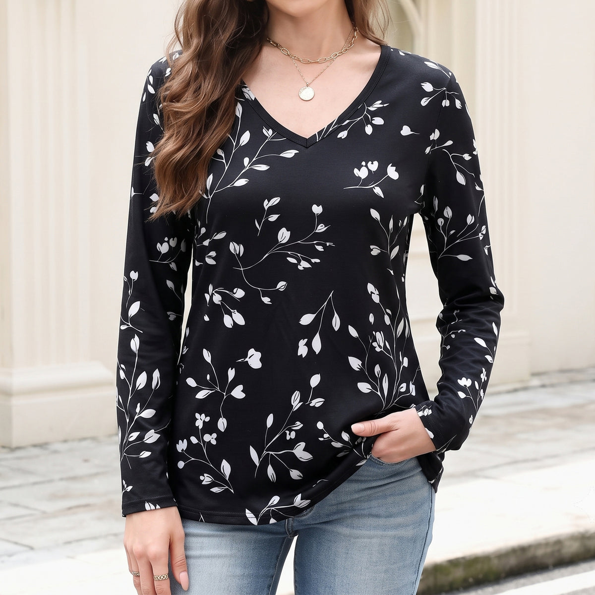 WQD Women's Long Sleeve Floral Tops V Neck Casual Tunic Shirts Lightweight Everyday Tops for Spring Fall Winter Including Plus Size